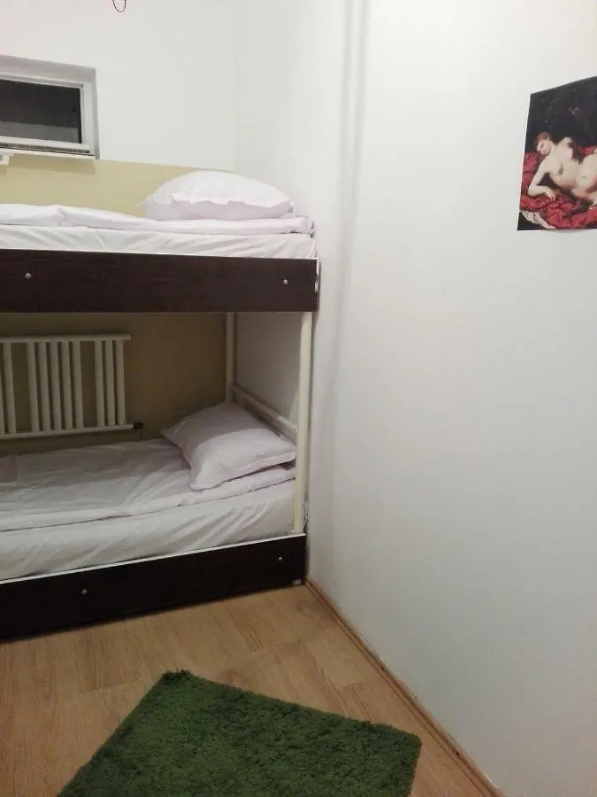 Emerald Hotel Bucureşti Gazde/Camere de închiriat