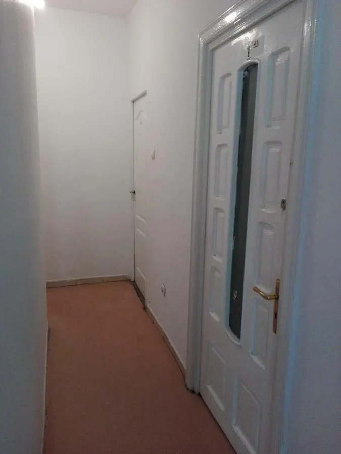 Homestay Emerald Hotel Bucharest Romania